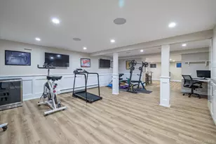 452 Westminster Rd, Rockville Centre, NY 11570 - Photo 23