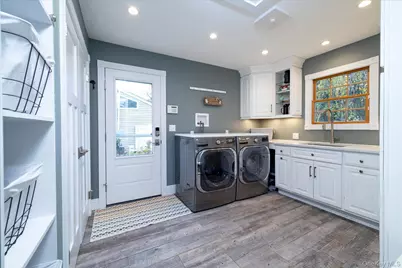 452 Westminster Road, Rockville Centre, NY 11570 - Photo 13