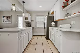 233 S Alleghany Ave, Lindenhurst, NY 11757 - Photo 7