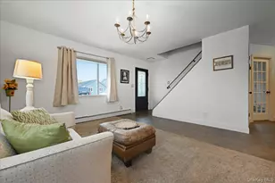 233 S Alleghany Ave, Lindenhurst, NY 11757 - Photo 5