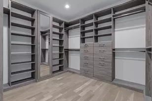 6 Hickory Dr, Great Neck, NY 11021 - Photo 11