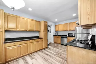 20 N Broadway, White Plains, NY 10601 - Photo 5