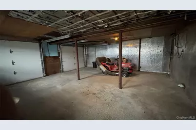 107 Noxon Road, Poughkeepsie, NY 12603 - Photo 33