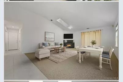 12 Merrimack Road, Hauppauge, NY 11787 - Photo 9