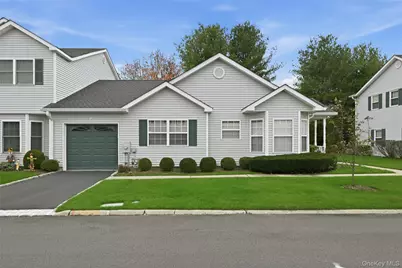 12 Merrimack Road, Hauppauge, NY 11787 - Photo 29