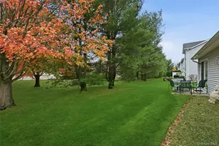 12 Merrimack Rd, Hauppauge, NY 11787 - Photo 27