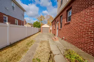 123 Nugent St, New Hyde Park, NY 11040 - Photo 17