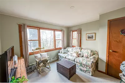 37 Bay Avenue, Huntington, NY 11743 - Photo 11