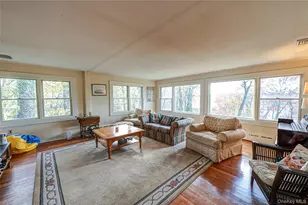 37 Bay Ave, Huntington, NY 11743 - Photo 3