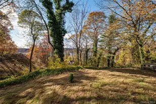 37 Bay Ave, Huntington, NY 11743 - Photo 25