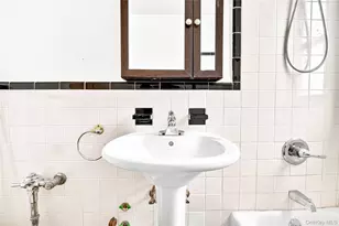 3 Sadore Ln, Yonkers, NY 10710 - Photo 27