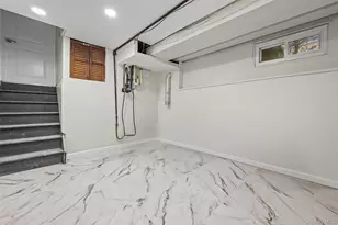 42 Holiday Park Dr, Centereach, NY 11720 - Photo 17