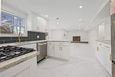 42 Holiday Park Drive, Centereach, NY 11720 - Photo 5