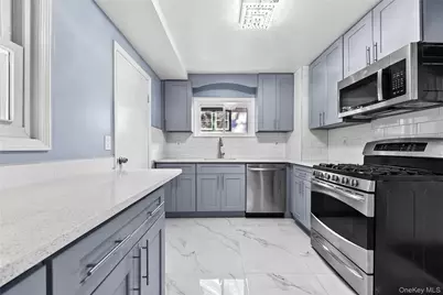 66 Hutchinson Boulevard, Mount Vernon, NY 10552 - Photo 9