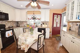 49 Cutter Ln, Levittown, NY 11756 - Photo 5