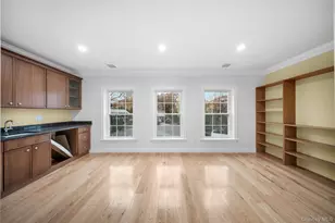 4 Coventry Ct, Wheatley Heights, NY 11798 - Photo 25