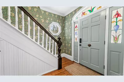 1055 Bridge Pointe Lane, Yorktown Heights, NY 10598 - Photo 9