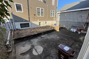 2877 Waterbury Ave, Bronx, NY 10461 - Photo 7