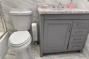 59 Hampton Pl, Freeport, NY 11520 - Photo 7