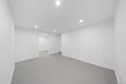 16 Fife Drive, Coram, NY 11727 - Photo 27