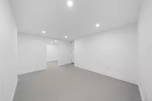 16 Fife Dr, Coram, NY 11727 - Photo 27