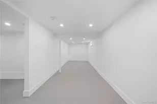 16 Fife Dr, Coram, NY 11727 - Photo 35