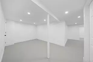 16 Fife Dr, Coram, NY 11727 - Photo 31