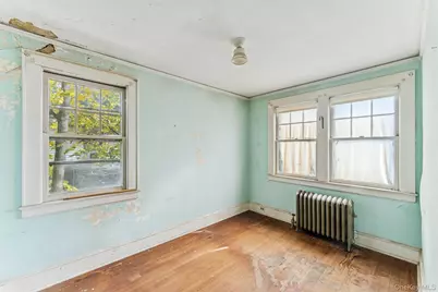 190 Lincoln Avenue, Mineola, NY 11501 - Photo 5