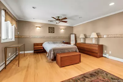 94 Pequot Lane, East Islip, NY 11730 - Photo 15