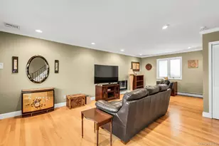 94 Pequot Ln, East Islip, NY 11730 - Photo 5