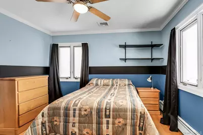 94 Pequot Lane, East Islip, NY 11730 - Photo 19