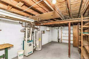 1316 12th St, West Babylon, NY 11704 - Photo 21