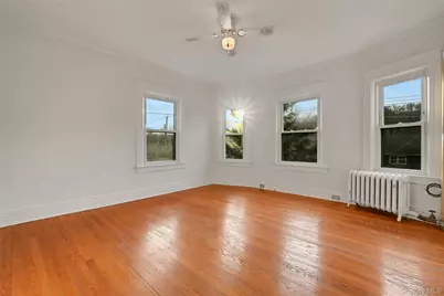 161 Washington Avenue, Pleasantville, NY 10570 - Photo 23