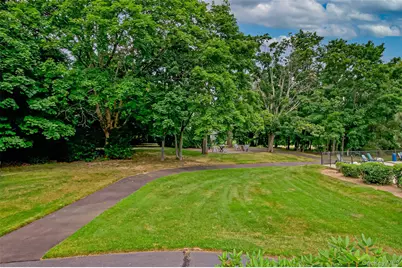 705 Cabot Court W, Saint James, NY 11780 - Photo 21