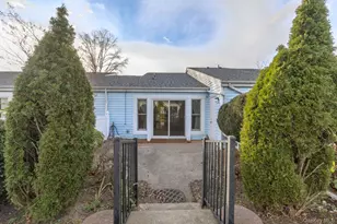 705 Cabot Ct W, Saint James, NY 11780 - Photo 17