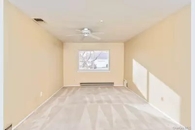 705 Cabot Court W, Saint James, NY 11780 - Photo 11