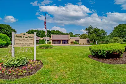 705 Cabot Court W, Saint James, NY 11780 - Photo 27