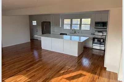 751 Centerwood Street, West Babylon, NY 11704 - Photo 3