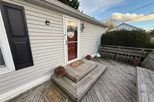 125 King George Dr, New Windsor, NY 12553 - Photo 3