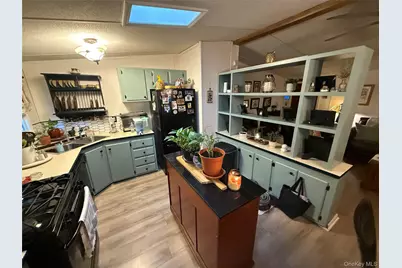 125 King George Drive, New Windsor, NY 12553 - Photo 17