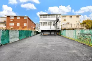 254-16 Craft Ave, Rosedale, NY 11422 - Photo 3