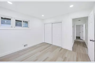 148 Claywood Drive, Brentwood, NY 11717 - Photo 11