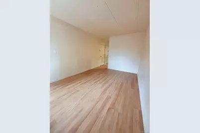 137-11 32nd Avenue #2N, Flushing, NY 11354 - Photo 9