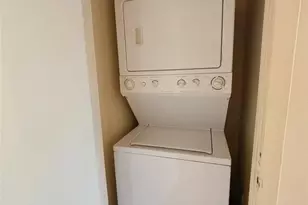 137-11 32nd Ave, Flushing, NY 11354 - Photo 11