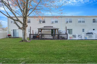 2751 Schleigel Boulevard, Amityville, NY 11701 - Photo 23