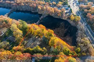 81 Old Broadway Ave, Sayville, NY 11782 - Photo 23