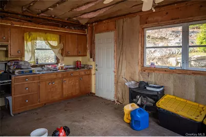 9 Deer Trail S, Greenwood Lake, NY 10925 - Photo 5