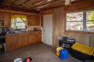 9 Deer Trail S, Greenwood Lake, NY 10925 - Photo 5