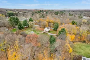 284 S Quaker Ln, Hyde Park, NY 12538 - Photo 23