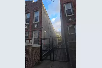 1136 Saint Marks Avenue #4, Brooklyn, NY 11213 - Photo 3